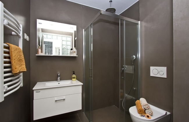 Luxury apt With Roofed Patio Near Beach & Center - Photo 25