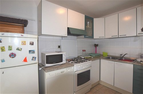 Photo 8 - Comfortable Holiday Home Only 500m to the sea With Outdoor Kitchen, Wifi and Airco