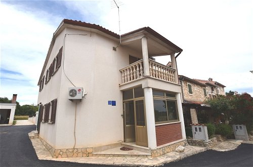 Foto 24 - Comfortable Holiday Home Only 500m to the sea With Outdoor Kitchen, Wifi and Airco
