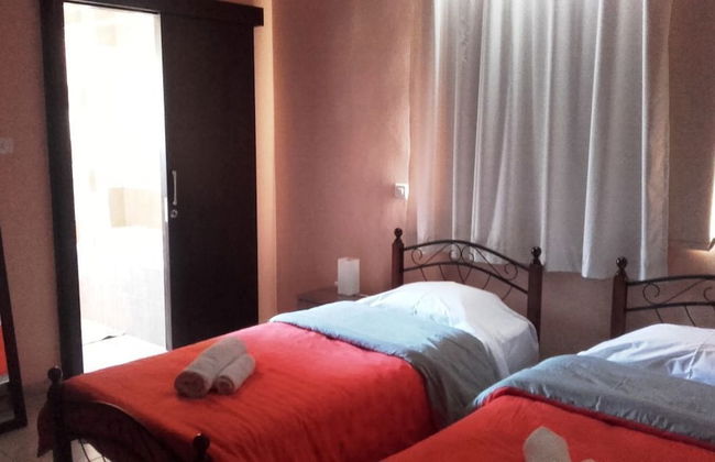 Starlit Villa - Photo 2