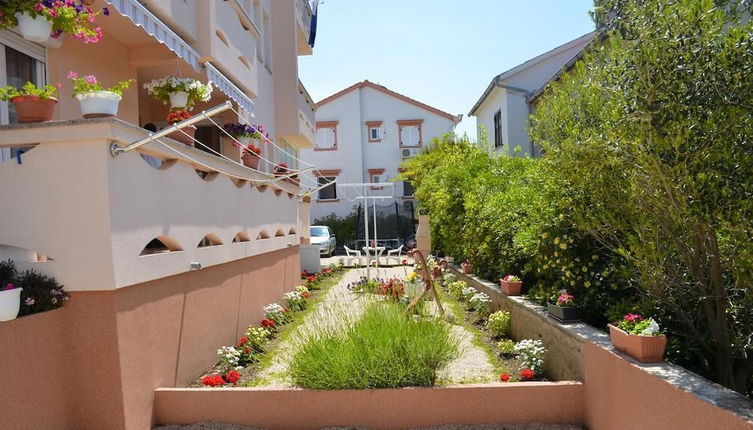 Photo 1 - Floral Apartments Pende