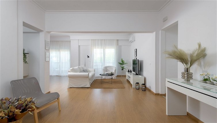 Photo 1 - Harmony Elegant Central Apartment