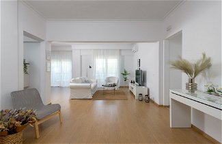 Photo 1 - Harmony Elegant Central Apartment