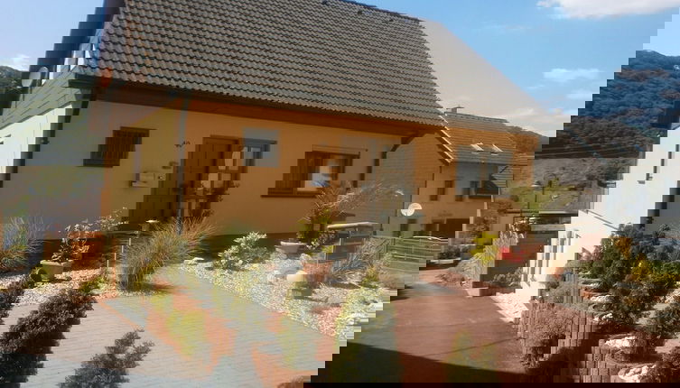 Foto 1 - Modern Holiday Apartment With Large Garden Near the River Moselle