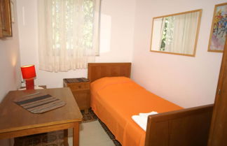 Photo 3 - Charming Holiday Home in Pula Near Beach