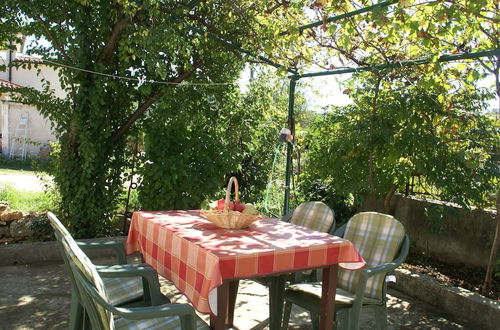 Photo 16 - Charming Holiday Home in Pula Near Beach