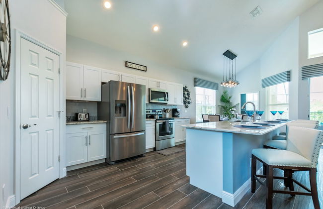 8131 Sun Palm Drive - Photo 11