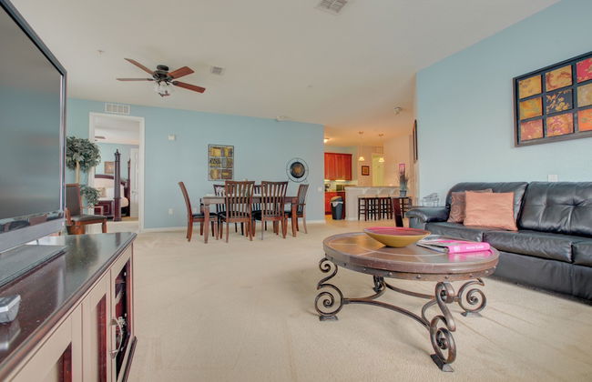 Lakefront Luxury - Photo 8
