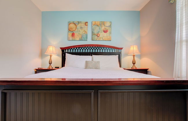 Lakefront Luxury - Photo 17