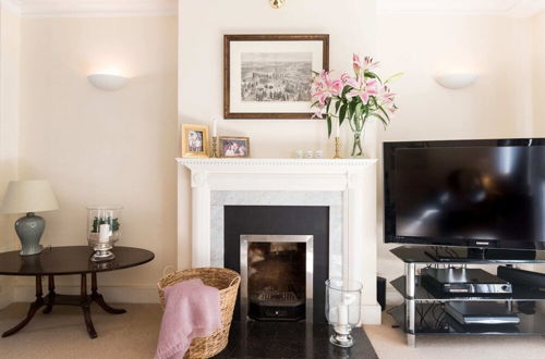 Photo 20 - Elegant 3 Bedroom Home Located in South Kensington