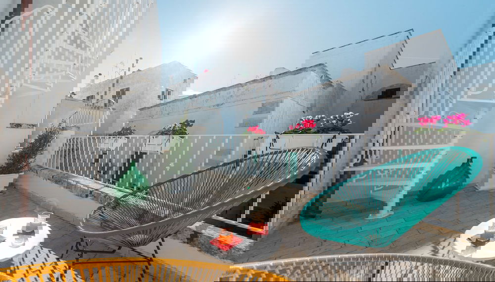 Primary image
