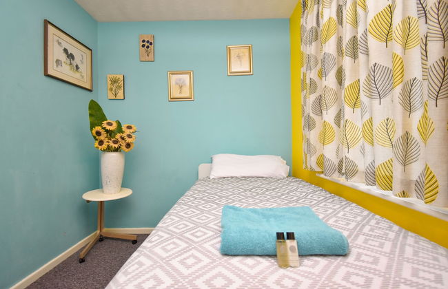 Large 3 Bed Sleep 6 Central MK - Foto 9