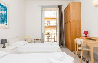 Photo 2 - RSH Vatican Comfortable Sunny Apartment