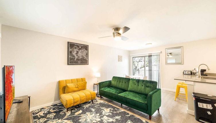 Photo 1 - Stylish 1BR Near UT Mueller Evonify