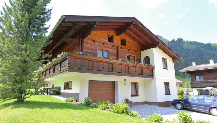 Foto 1 - Spacious Apartment in Kleinarl near Ski Lift