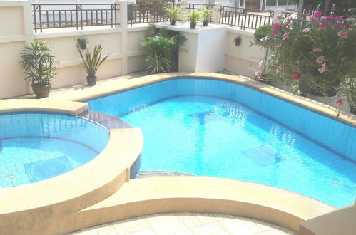 Photo 12 - 4 Bedroom House & Private Pool Pattaya