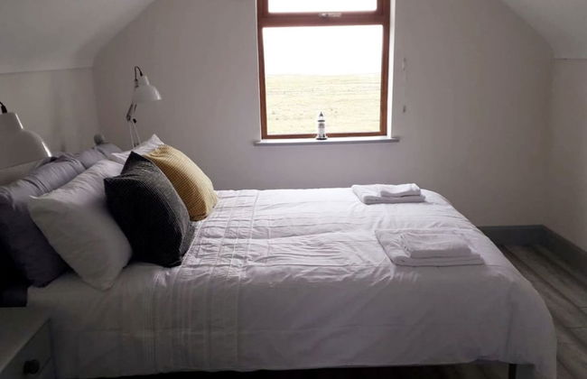 Stunning Tory Island Apartment - Photo 2
