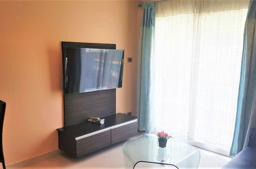 Photo 11 - 1 bed Condo With Direct Pool Access, Jomtien