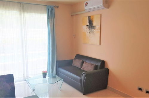 Photo 10 - 1 bed Condo With Direct Pool Access, Jomtien