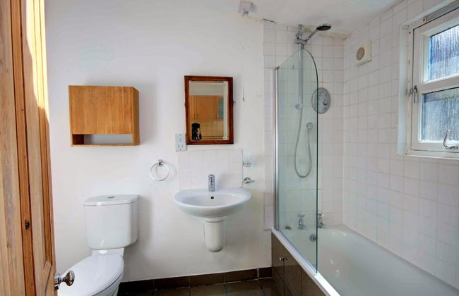 Anvil House - Photo 11