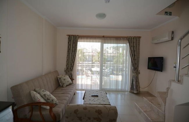 Golden Life Blue Green Residence - Photo 15