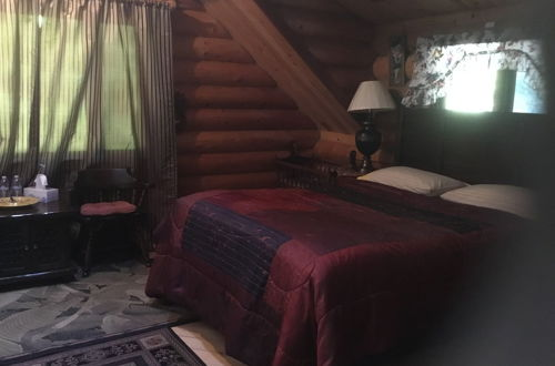 Photo 5 - Redwood Log Cabin