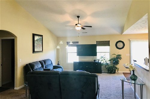 Photo 17 - Spacious 3 BR Ranch House W Patio Yard in a Quiet Suburb