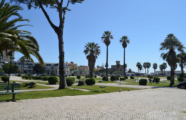 Cozy Apartment in Estoril - Photo 15