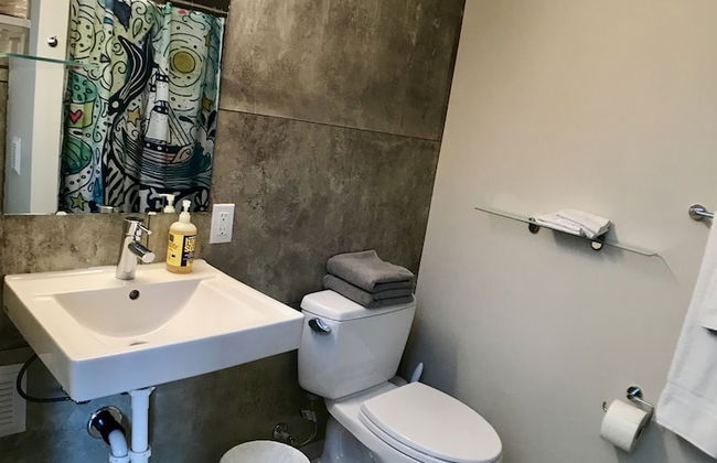 Modern Capitol Hill Studio - Photo 14