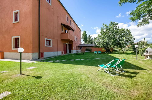 Photo 28 - Farmhouse in Montescudaio with Shared Pool near Sea & Park