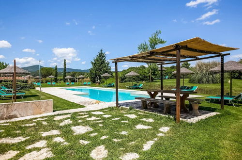 Photo 19 - Farmhouse in Montescudaio with Shared Pool near Sea & Park