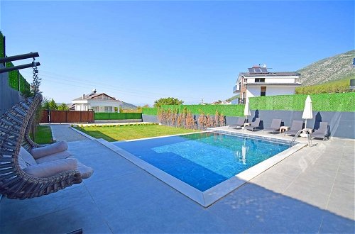 Photo 26 - Stunning 4-bed Villa: Private Pool, Sauna & Hammam
