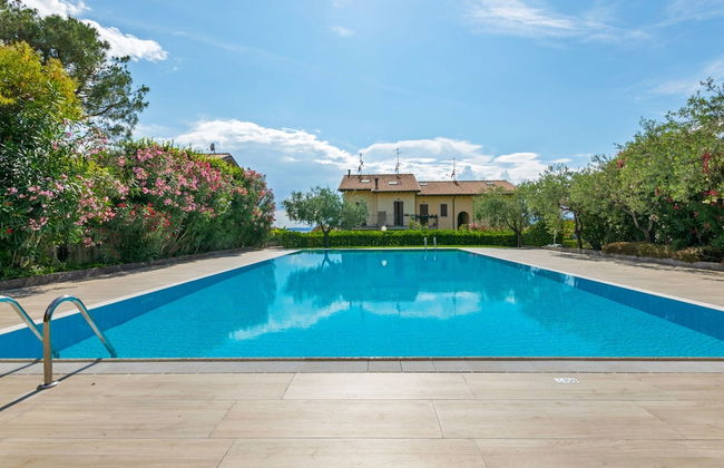 Holiday Home in Bardolino With Pool & Lake Views - Foto 21