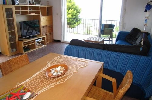 Photo 13 - Apartment With sea Views in Llan?? - 1052