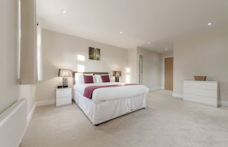 Photo 2 - Roomspace Apartments -Kinnaird Court