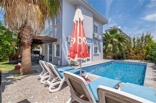 Photo 5 - Superb Secluded Villa With Private Pool in Antalya