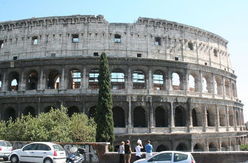 Photo 17 - Snug Apartment in Roma near San Giovanni Train Station