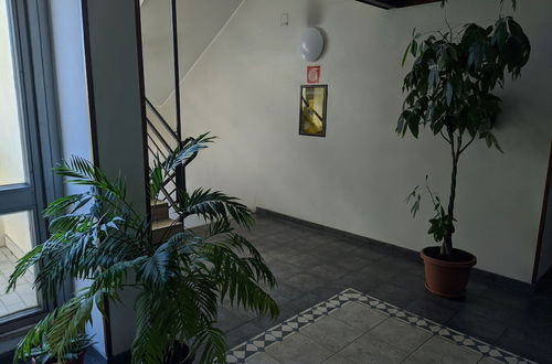 Photo 4 - Snug Apartment in Roma near San Giovanni Train Station