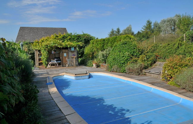 Holiday Home in Somme-leuze With Pool & Sauna - Foto 14