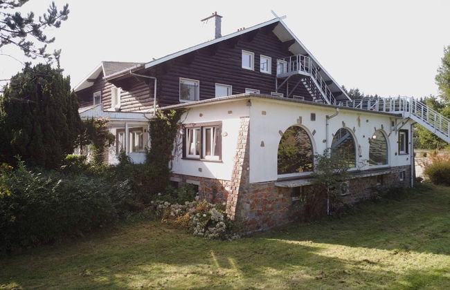 Spacious Holiday Home in Vielsalm near Baraque de Fraiture - Foto 1