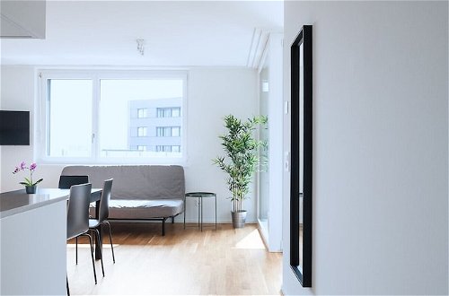 Foto 9 - Hitrental Basel Apartments