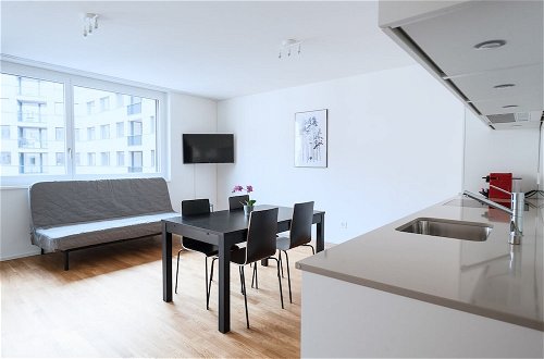 Foto 10 - Hitrental Basel Apartments