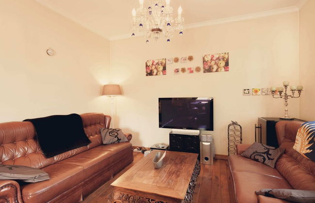 Spacious Villa in Neerpelt near Welvaart Marina - Photo 10