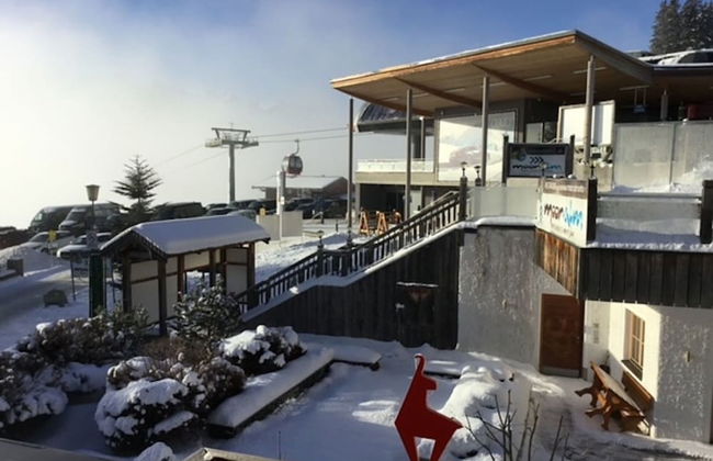 Unique & Exclusively Furnished Chalet near Ski Lift - Foto 27