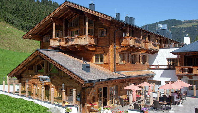 Photo 1 - Unique & Exclusively Furnished Chalet near Ski Lift