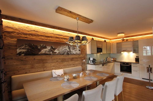 Photo 7 - Unique & Exclusively Furnished Chalet near Ski Lift