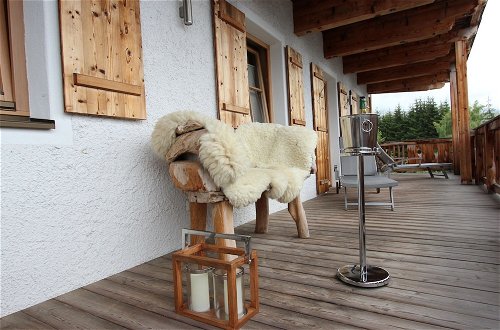 Foto 11 - Unique & Exclusively Furnished Chalet near Ski Lift