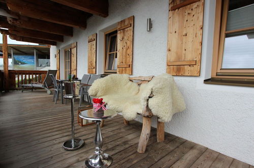 Photo 12 - Unique & Exclusively Furnished Chalet near Ski Lift