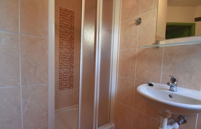 Authentic Holiday Home with Garden near Trutnov - Foto 16