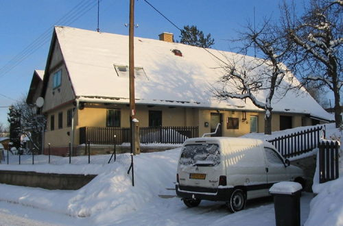 Foto 1 - Authentic Holiday Home with Garden near Trutnov